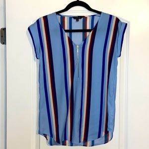 Shirt sleeve dress blouse